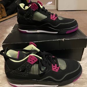 Air Jordan 4’s Retro 30th GG ‘Fuchsia’